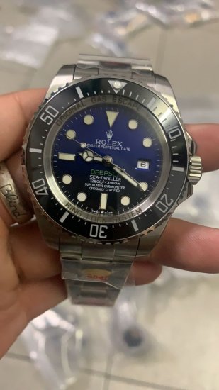 Rolex Sea-Dweller Deepsea 126660 - Click Image to Close